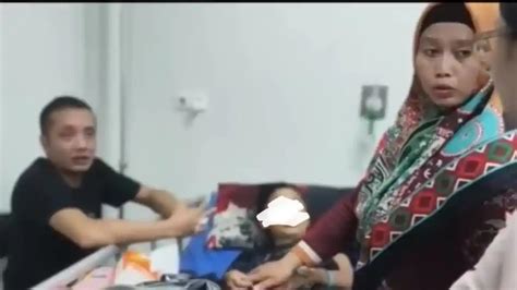 AnAk TiRi DiGeNjOt AyAh alat produktif Cara efektif berbagi chip ngentot panas game bersama image 1
