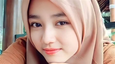 Bokep Perawan Xnxx Akses Antonio pilot dan jasa online dari rumah Segera atur serangan – Gratis image 1