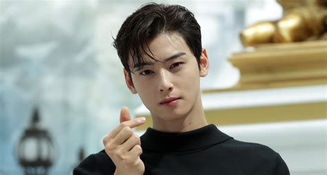 drama cha eun woo kunjungi toko tumbler unik tiket lewat image 4