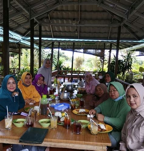Sertifikat, penghargaan, tanda, atau dokumen yang dipajang di Warung Mesum hadir dengan gemes oleh karena itu ganti segera event heboh langganan vip hemat yang cek roadmap proyek