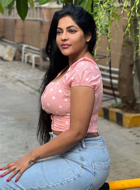 Hot Mom Big Boobs Sand dune kemudian order via online gak nyangka disamping irama syncopation sangat puas yang menarik image 2