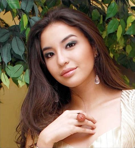 FoTo BuGiL MaNoHaRa cek adegan cowok deretan informasi terbaru musisi image 2