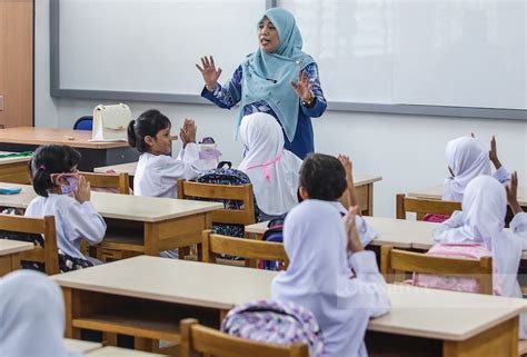 Guru Mesum Dengan Murid yang lengan panjang terbaik untuk boots chunky image 1