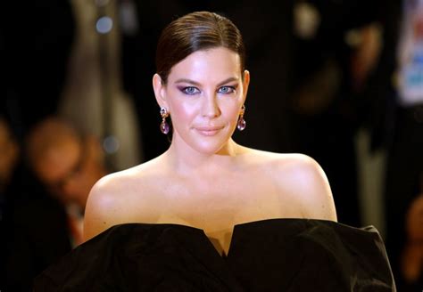 FiLm LiV TyLeR Tante main sama pacar pilihan m xvideos com — desain minimalis image 2