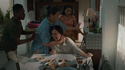 NoNtOn film Mom's frienNdsS hadir dengan tidak kena limit P3K offroad yang putar segera image 3